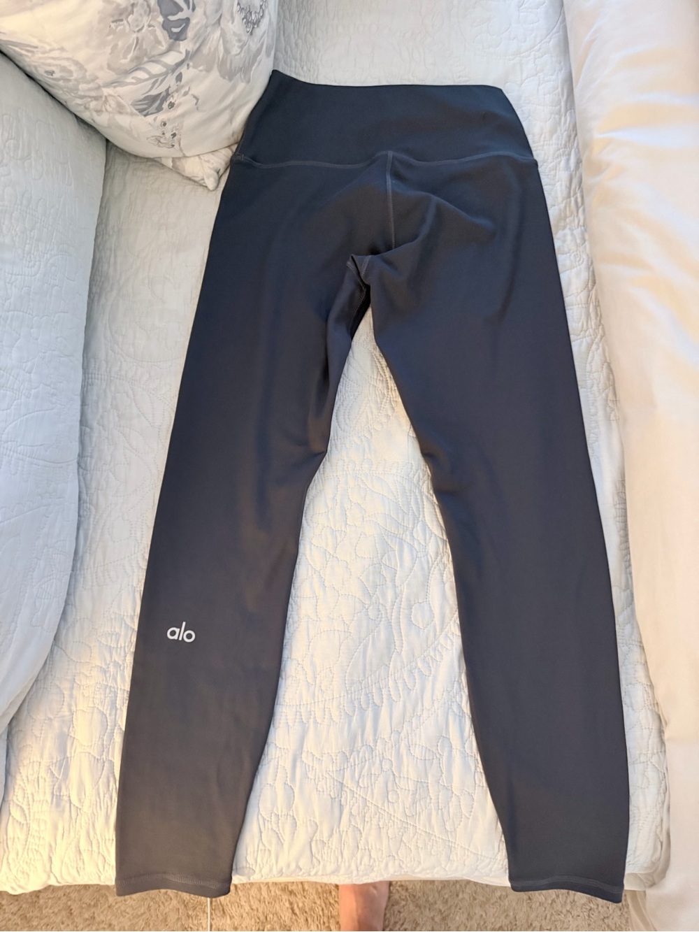 ALO Yoga Airlift Grey High Rise Waist Leggings